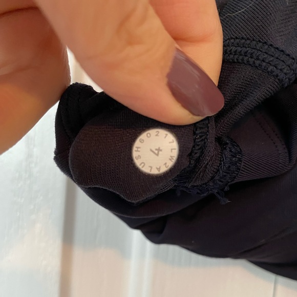 Lululemon bra - Picture 2 of 6